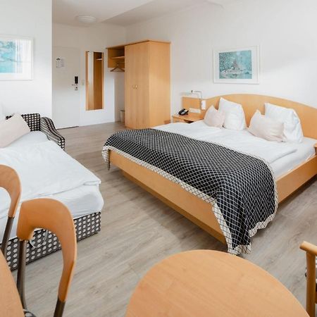 Hotel Kuenstlerhaus Нордерней Экстерьер фото