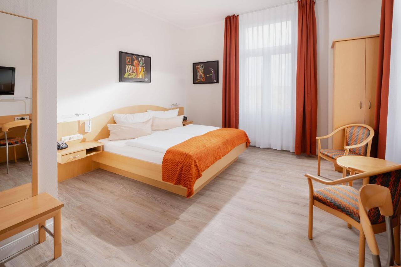 Hotel Kuenstlerhaus Нордерней Экстерьер фото