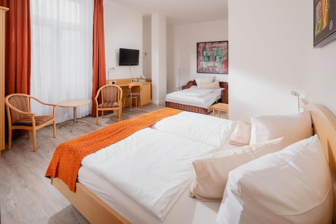 Hotel Kuenstlerhaus Нордерней Экстерьер фото